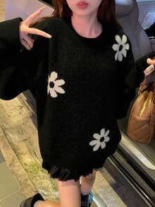 DAZY Women's Floral All-Over Print Loose Fit Crew Neck Casual Sweater - Black - View 6