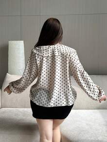 Vibekara 秋季荷叶边V领波点衬衫，法式浪漫上衣 - 彩色 - 查看 2