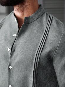 Manfinity CasualCool Áo sơ mi nam dài tay màu trơn cài một hàng khuy, kiểu dáng casual xếp ly, áo sơ mi nam màu xám, áo sơ mi nam sexy, áo sơ mi nam dài tay casual, áo sơ mi nam thời trang. Thích hợp cho phong cách cổ điển, mặc hàng ngày, đi chơi cuối tuần, hoạt động ngoài trời, du lịch, môi trường làm việc thoải mái hoặc các dịp bán trang trọng, quà tặng cho bạn trai/chồng, quà kỷ niệm, quà tặng tiệc Giáng sinh. - Màu Xám nhạt - Xem 3