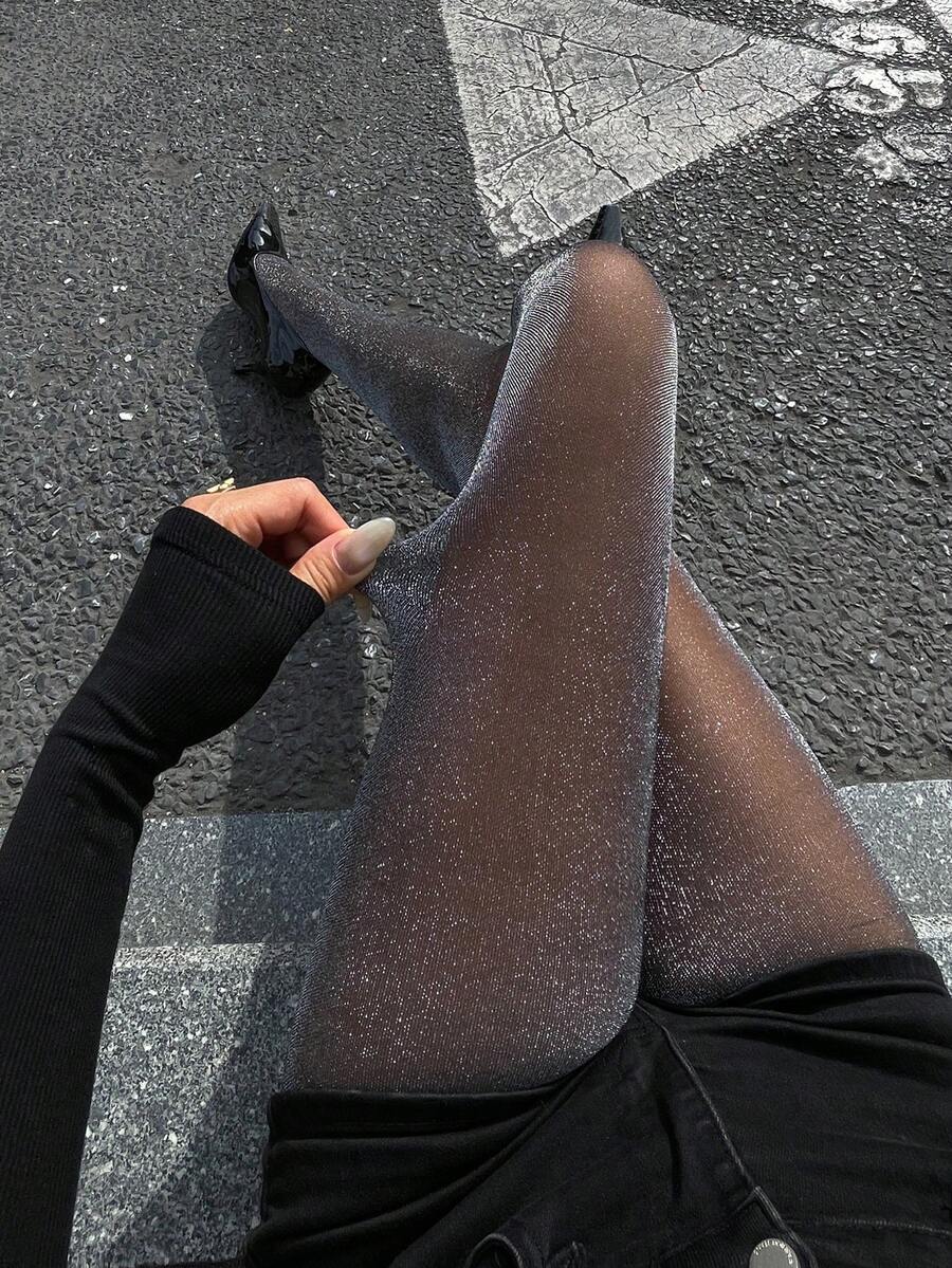 DAZY Women's Fashionable Sexy Semi-Sheer Bow Footless Tights