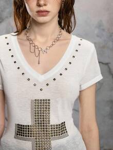 ROMWE Avant 性感Y2K透视深V领交叉金属图案修身女式T恤 - 白色 - 查看 4