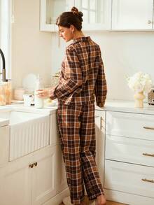 SHEIN Doze Lane 女士休闲宽松格子翻领长袖上衣和裤子睡衣套装，冬季服装 - 彩色 - 查看 2