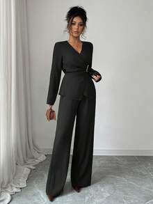 Elenzga 女士优雅高端正式办公通勤休闲曲线商务休闲纯色纹理面料叠层V领收腰褶裥大金属扣下摆开衩长袖衬衫+松紧腰宽松直筒裤套装 - 黑色 - 查看 4