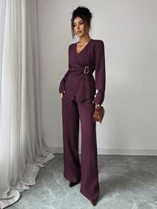 Elenzga 女士优雅高端正式办公通勤休闲曲线商务休闲纯色纹理面料叠层V领收腰褶裥大金属扣下摆开衩长袖衬衫+松紧腰宽松直筒裤套装 - 紫紅色 - 查看 4