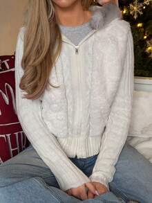 SHEIN EZwear Vêtements d'automne et d'hiver pour femmes, pull de Noël décontracté à la mode, tricoté en câble, en peluche chaude, patchwork à capuche. Cardigan de Noël et polyvalent pour la maison - Beige - Voir 1