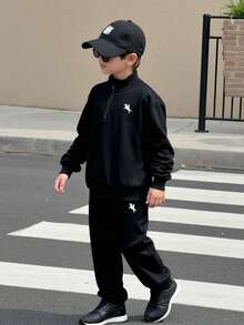 2pcs/Set Young Boy Fashionable Casual Minimalist Half-Zip Stand Collar Hoodie & Elongated Sweatpants Set, Daily Wear