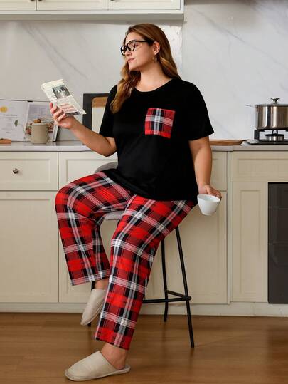 Plus Printed Crew Neck Short Sleeve Top & Long Pants Comfortable Long Pajama Set, Christmas