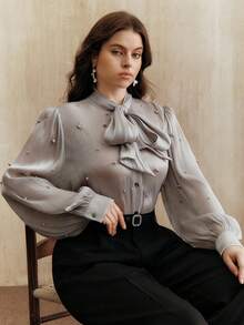 Anewsta 浪漫法式珍珠系带设计大码女式衬衫，新年新装，优雅别致，时尚女装，奢华之选，春夏款，情人节必备 - 銀色 - 查看 2