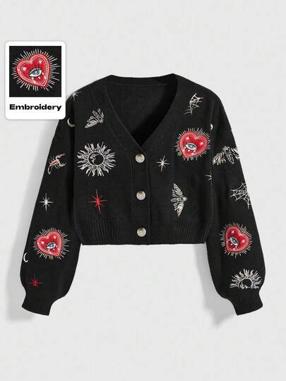 Cardigan hippie vintage con ricamo di sole, luna, stelle e falene, scollo a V, taglie comode. Cardigan nero lavorato a maglia taglie comode. Maglione delicatamente ricamato. Cardigan in maglia taglie comode per donna, adatto per autunno/inverno