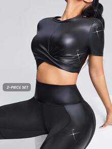 Innovista Bộ đồ khiêu vũ Latin dành cho nữ, áo crop top ngắn tay màu trơn và quần dài. Bộ đồ thể thao hai mảnh ánh kim sang trọng dành cho nữ - áo crop top bằng da mềm mại và quần legging cạp cao. Độ co giãn cao, thoáng khí, thích hợp cho phòng tập gym, yoga, tập luyện cường độ cao ngắt quãng (HIIT), pilates và tập luyện ngoài trời. Thiết kế tinh tế, màu sắc tự nhiên lấp lánh. Trang phục thể thao đa năng, bóng bẩy, phong cách tiện dụng. - màu đen - Xem 11