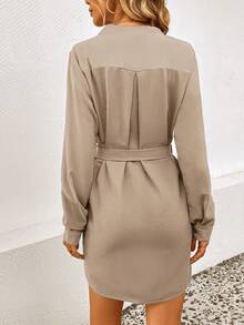 SHEIN LUNE Women's Solid Color V-Neck Long Sleeve Single-Breasted Casual Pocket Dress