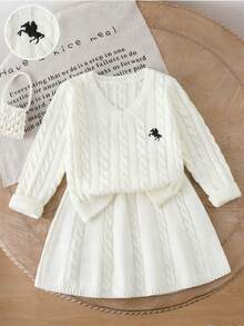 SHEIN Genkimix Kids 2pcs/Set Toddler Girls' Fashion V-Neck Vintage Cable Knit Sweater Top With Black Horse Embroidery Paired With Matching Knit Skirt, Casual Sporty Style, Comfortable And Smooth Texture, Suitable For Autumn/Winter Girl Knit Set Girls Sweater Dress Girl Clothes Autumn And Winter Clothes Girl S Spring And Autumn Dress Autumn And Winter Young Girls Dressse Girls Clothes Autumn And Winter Autumn And Winter Girls Dress Girl Spring And Autumn Dress - White - View 4