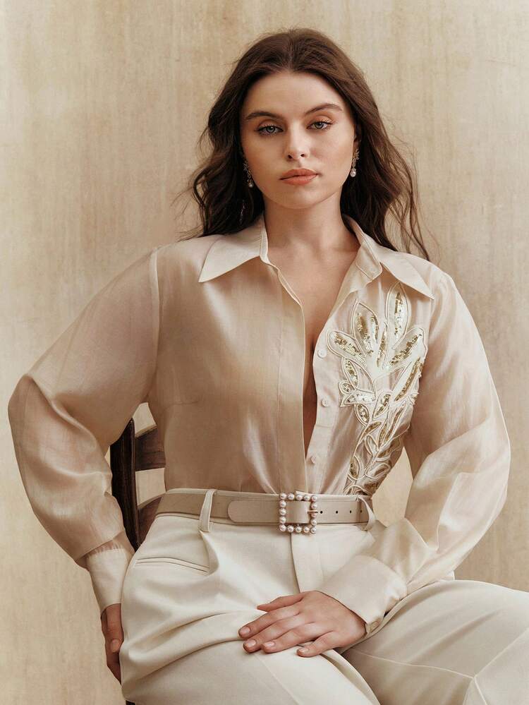 女性用エレガントな3Dスパンコールの刺繍通気性の軽量長袖シャツ