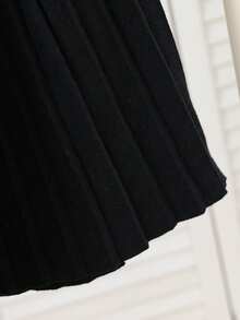 Ensemble pull court à épaules tombantes et jupe plissée avec broderie florale pour adolescentes, doux et confortable, convient pour le quotidien, l'extérieur, les voyages, les vacances, la maison, les soins aux enfants - Noir et Blanc - Voir 8