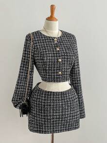 SHEIN Unity Women's Black And White Plaid Tweed 2 Pieces Set,Autumn Elegent Office Short Jacket & Low Waist A-Line Skirt,Metal Button Round Neck Fashion Suit - Black - View 3