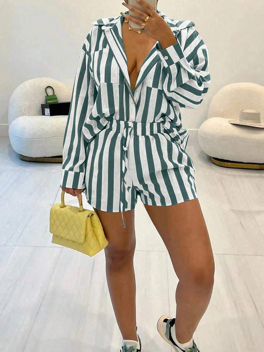 SHEIN Bộ 2 áo sơ mi dài tay kẻ sọc trễ vai cho nữ và quần short thường ngày - Xám - Xem 1