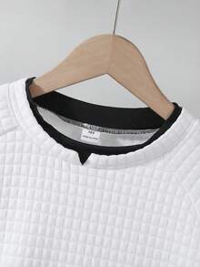 Set 2 în 1 hanorac și pantaloni de trening pentru băieți, la modă casual, negru și alb, pantaloni negri, potrivit pentru toamnă/iarnă - Alb-negru - Vizualizare 4