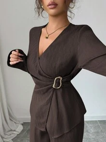 Elenzga Bộ đồ công sở thanh lịch cao cấp, trang trọng, đường cong, đơn giản, công sở, vải họa tiết trơn, cổ chữ V nhiều lớp, eo thắt chặt, xếp ly, viền kim loại lớn, xẻ tà, tay dài, áo cánh + quần ống đứng rộng rãi, cạp chun - Màu nâu Sô-cô-la - Xem 7