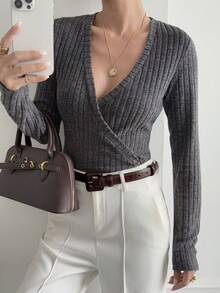 Livesso 优雅V领针织长袖T恤，女士款，扭结前襟设计，修身剪裁，适合商务、休闲、街头风格，以及新年、圣诞节、春季、秋季和冬季穿着。 - 深灰色 - 查看 7