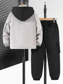 SHEIN Vacaura 两件套男童休闲户外印花撞色外套和裤子，带保暖内衬，秋冬季