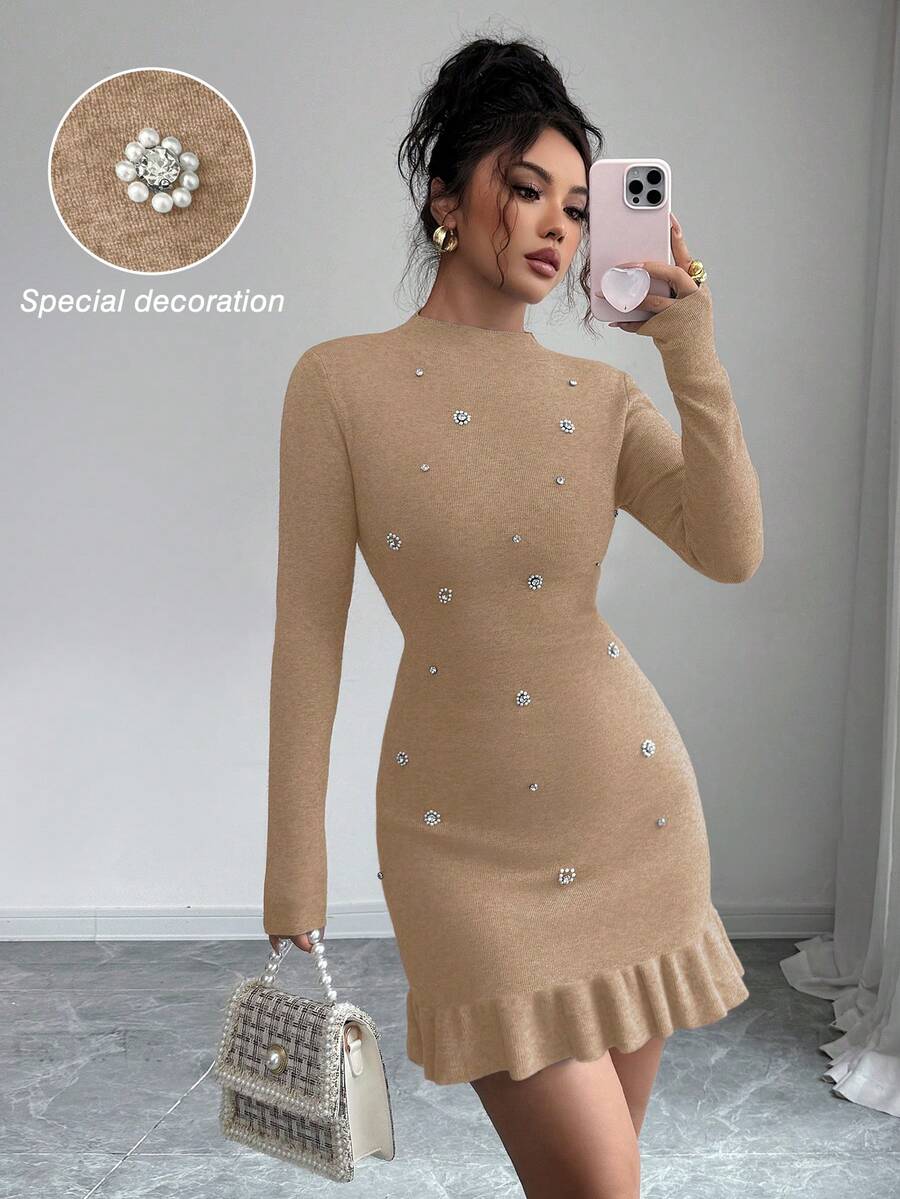 SHEIN Elenzya 秋冬新款针织镶钻立领长袖修身优雅荷叶边下摆女式毛衣连衣裙 - 卡其色 - 查看 1