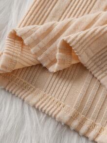 Sparklyn 3pcs/Set Fashionable & Elegant Girls Outfit: Puff Sleeve Ribbed Knit Top + Beaded Bow Shorts + Beret Hat, Autumn/Winter - Brown - View 6