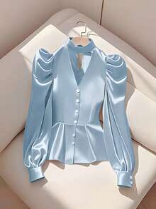 GlowEve V领露背亮面喇叭下摆优雅女式衬衫 - 藍色 - 查看 1