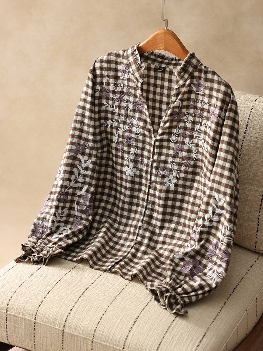 Elaquor Camisa casual de talla grande con estampado a cuadros y bordado floral, otoño - Café integral - Ver 1