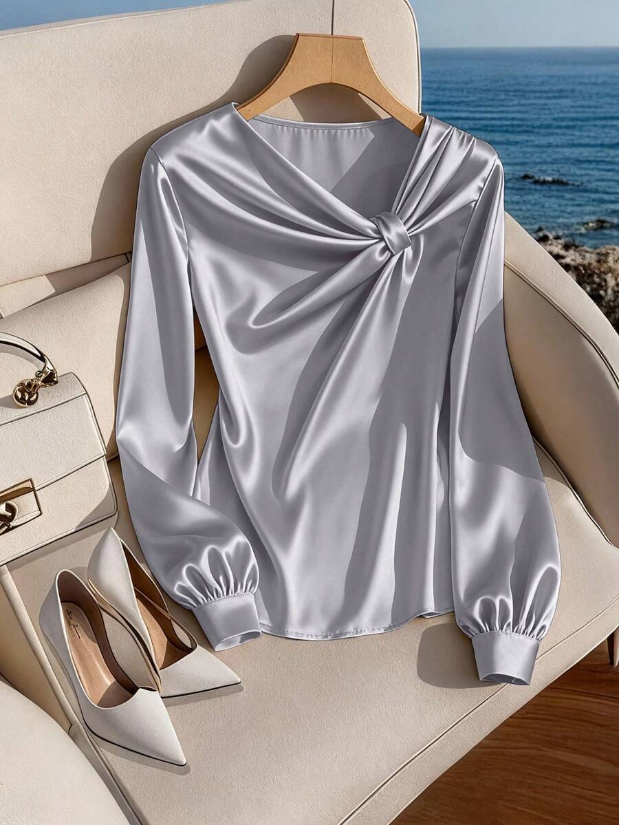 GlowEve CURVE Áo sơ mi dài tay màu mơ, chất liệu satin cổ bất đối xứng cỡ lớn dành cho nữ, thanh lịch cho tiệc tùng, trà chiều, đi làm - Bạc - Xem 1