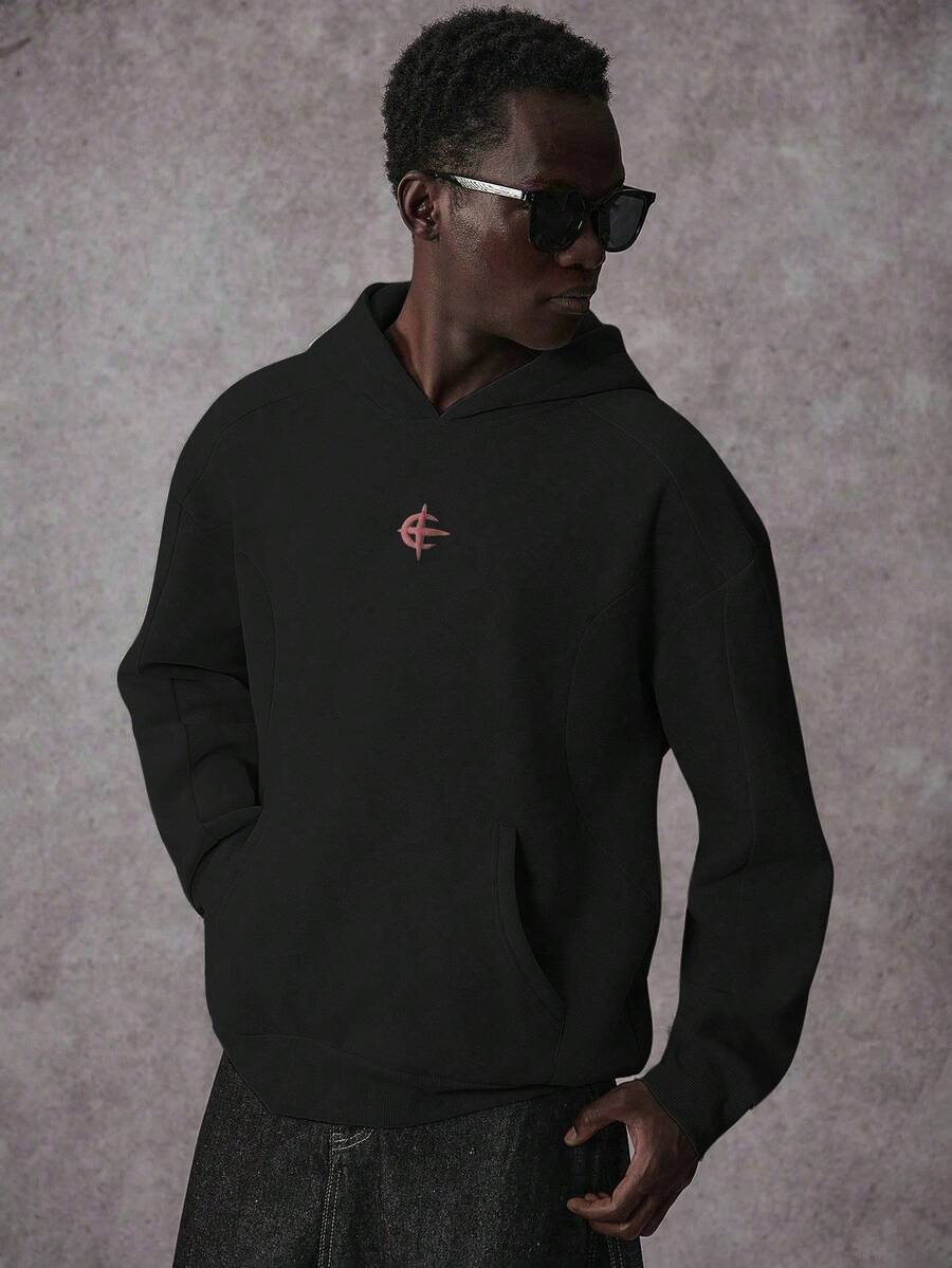 STYNVO 男士字母印花长袖口袋休闲连帽衫 黑色图案连帽衫 加厚连帽衫 男士连帽衫 男士交叉连帽衫 - 黑色 - 查看 1