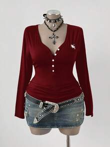 Sunspun V-Neck Button Front Embroidered Horse Logo Long Sleeve Slim Fit Waist Cinched Top, Versatile & Minimalist Design For Plus Size, Suitable For Commuting - Burgundy - View 4