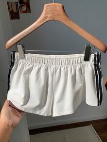 Comfortcana 女士休闲白色针织侧条纹短裤 - 白色 - 查看 4