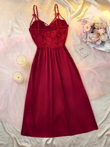 DelicateAllure 女士纯色蕾丝拼接吊带睡裙 - 酒紅色 - 查看 7