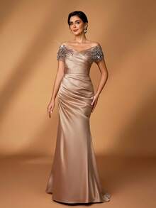 Serin 优雅奢华仿珍珠串珠刺绣蕾丝贴花缎面褶皱露肩袖美人鱼连衣裙，适合婚礼、派对、度假、舞会、新娘母亲晚礼服、情人节等场合。 - 香檳色 - 查看 5