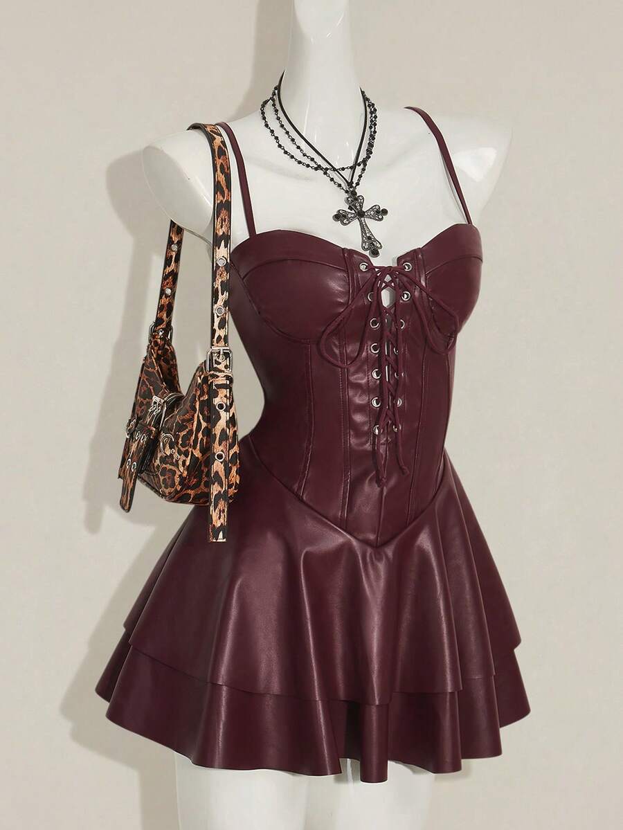 SHEIN ICON 女士Y2K时尚性感夜店派对节日装扮Y2K夜店风露背PU皮迷你吊带裙，黑色 - 酒紅色 - 查看 1