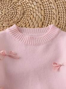 SHEIN Baby Mädchen Schleifenakzent Einfarbig Hochwertig Detailliert Herbst/Winter Essenziell Süß Lässig Vielseitig Koreanischer Stil Bezaubernde Prinzessin Rosa Geeignet für Urlaub, Familientreffen, Vergnügungspark, Weihnachten, Reisen, Zuhause Spielen Gestrickter Pullover & Hose Set - Babypink - Übersicht 3