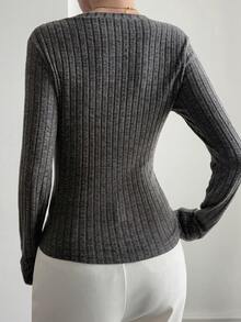 Livesso 优雅V领针织长袖T恤，女士款，扭结前襟设计，修身剪裁，适合商务、休闲、街头风格，以及新年、圣诞节、春季、秋季和冬季穿着。 - 深灰色 - 查看 3