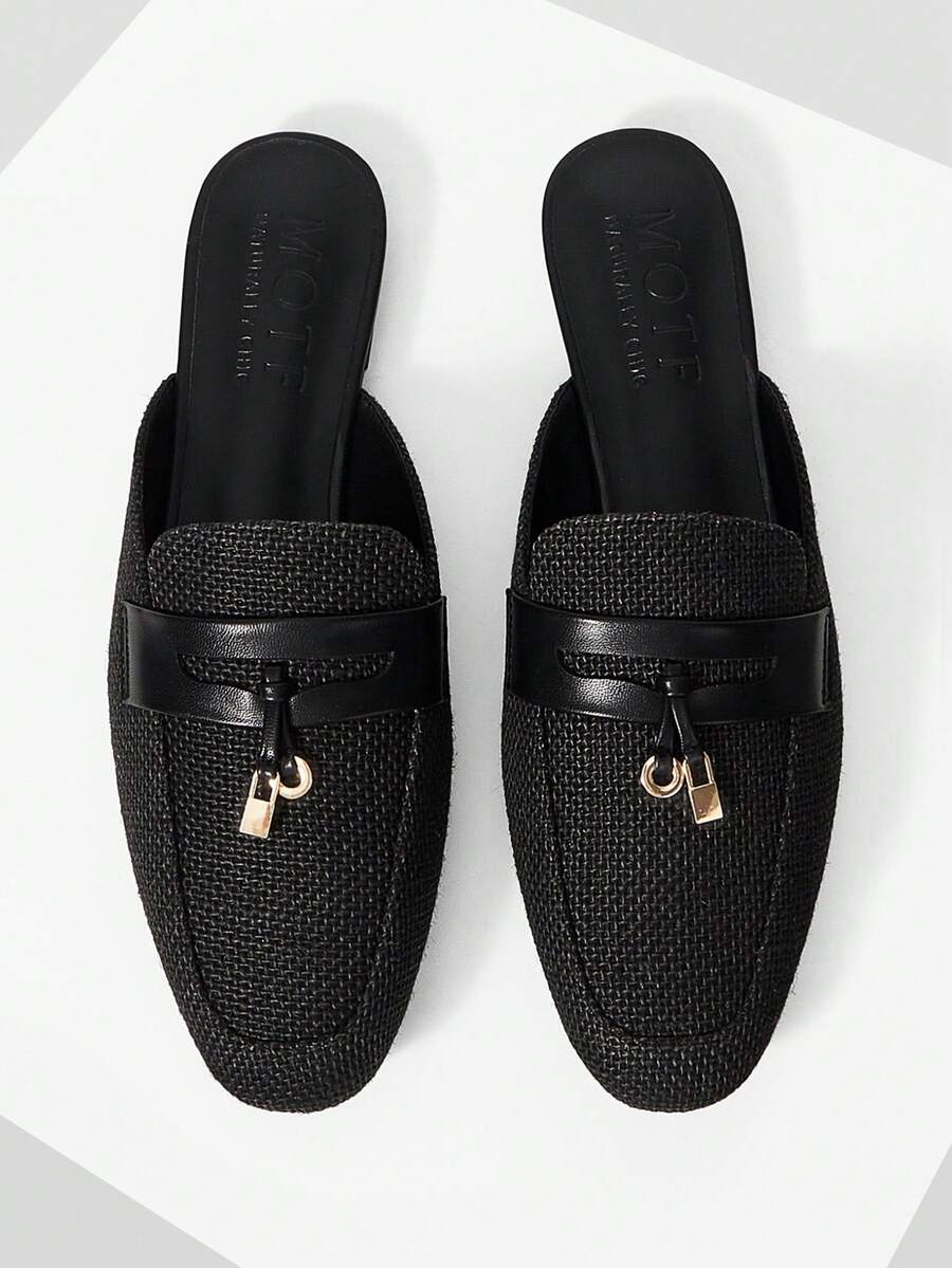 MOTF PREMIUM WOMEN'S COMFORTABLE TASSEL DECOR FLAT LOAFERS - Black - View 2