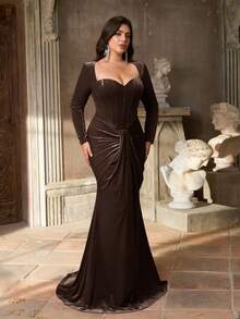 Aureia Elegantes romantisches Abendkleid in Große Größen mit rotem Herzausschnitt, Langarm, verzierter geraffter Meerjungfrauensaum (stark verziertes Design) - Kaffeebraun - Übersicht 7
