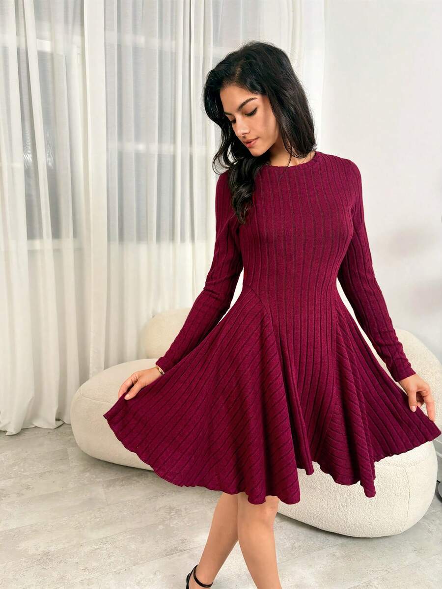 SHEIN Tall Váy ngắn tay dài cổ tròn màu trơn có gân dành cho ngày lễ tình nhân dành cho nữ/Màu đỏ tía, Trang phục năm mới cho nữ, Váy năm mới cho nữ, Váy dự tiệc năm mới, Váy cho nữ mùa đông - Màu Đỏ Sâu - Xem 1