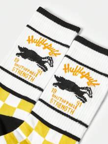 HARRY POTTER X SHEIN 1 Pair Women's Casual College Style Checkerboard Animal Pattern Contrast Color Mid-Calf Socks