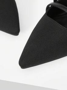 MOTF PREMIUM Giày bệt mũi nhọn có khóa cài quai hậu - màu đen - Xem 6