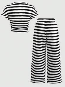 少女休闲度假优雅条纹提花针织修身褶皱短袖上衣和配套长裤套装 条纹套装 黑白套装 条纹两件套 条纹长裤 条纹上衣 少女套装 少女夏季套装 少女裤装 春夏条纹短袖套装 - 黑與白 - 查看 4