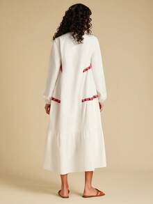 Travachic 女士花卉刺绣V领长袖宽松休闲中长连衣裙 - 白色 - 查看 2