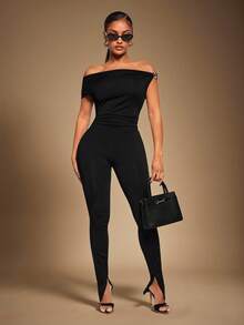 Radiana 女士性感休闲简约时尚黑色不对称领口紧身连体裤，休闲连体裤，休闲服饰，高弹针织面料，修身剪裁凸显身材 - 黑色 - 查看 2