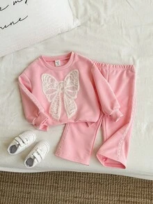 SHEIN Baby Girl Casual Cute Bow Back Round Neck Long Sleeve Lace Trim Sweatshirt And Lace Trim Bell-Bottom Pants, Suitable For Casual Everyday Wear In Autumn And Winter Pink Bow Baby Outfit Baby Girl Long Sleeve Set Baby Girl Sweat Set - Pink - View 3