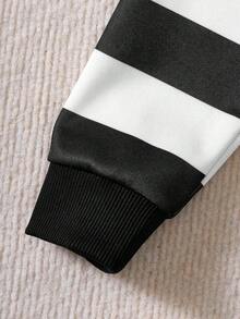 SHEIN 女童长袖条纹Logo卫衣及喇叭紧身裤套装，女童服装 - 黑與白 - 查看 6