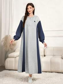 Modelyn 女式简约马标志印花连帽长袖超长连衣裙，春秋季 - 灰色 - 查看 3