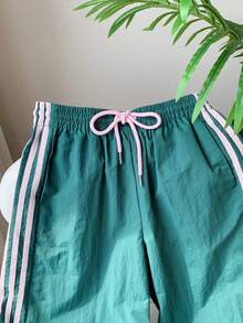 SHEIN CURVE+ Plus Size Women Casual Contrast Color Pants, Side Stripe Elastic Waist Loose Fit Sweatpants, Versatile Streetwear, Cargo Pants/Autumn /Winter