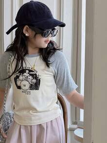 DAZY بلوزة قصيرة الأكمام بياقة طاقم وأكمام راجلان ذات لون متباين مطبوعة للفتيات المراهقات، صيفي